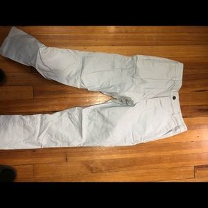 Men’s chino pants